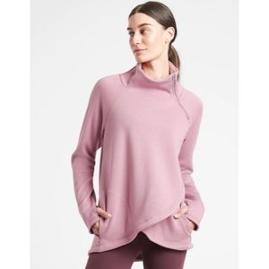 Athlete Cozy Karma Asym Pullover